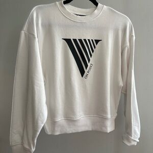 Women’s White Crew Neck Pullover